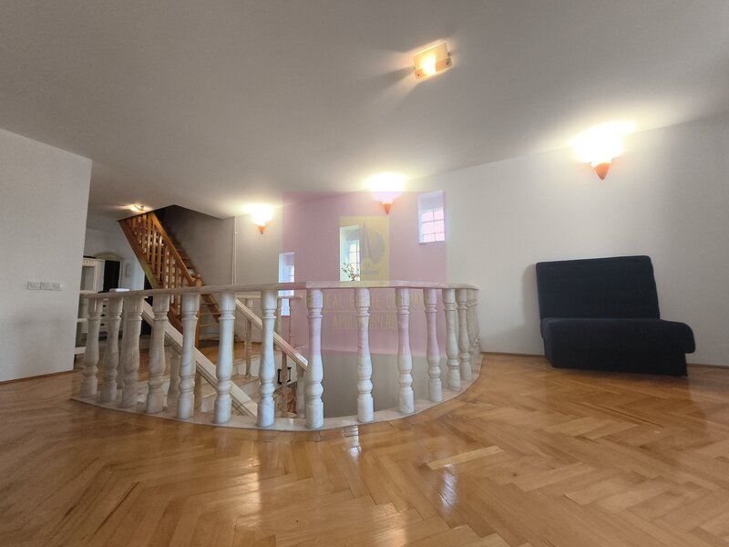 Vila de langa Catedrala Ortodoxa ,,Sfanta Cuvioasa Parascheva